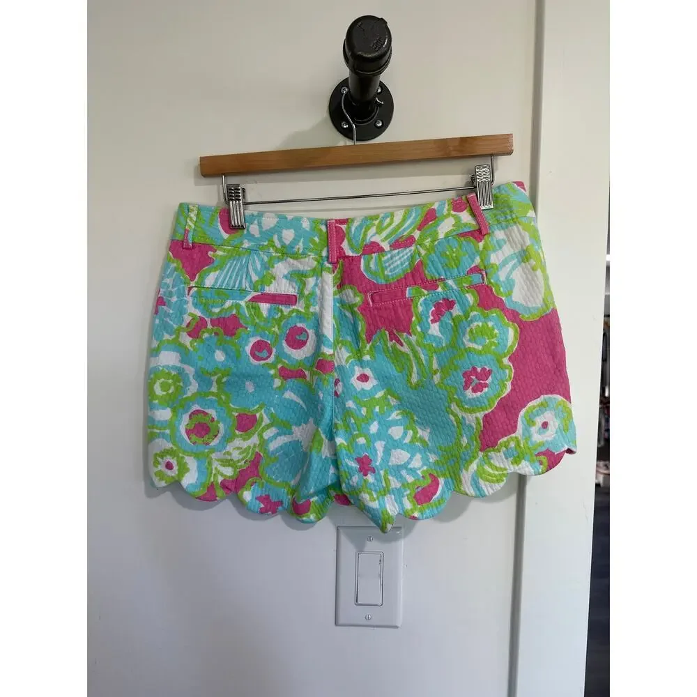 Lilly Pulitzer Scallop Hem Buttercup Shorts Size 6
